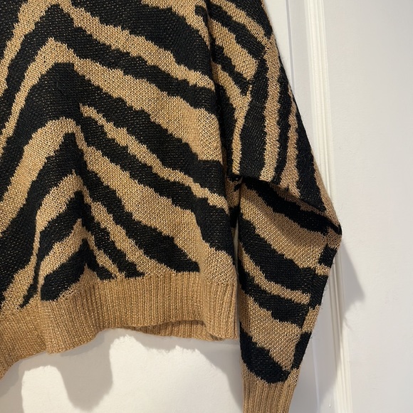 American eagle sweater - Picture 3 of 4